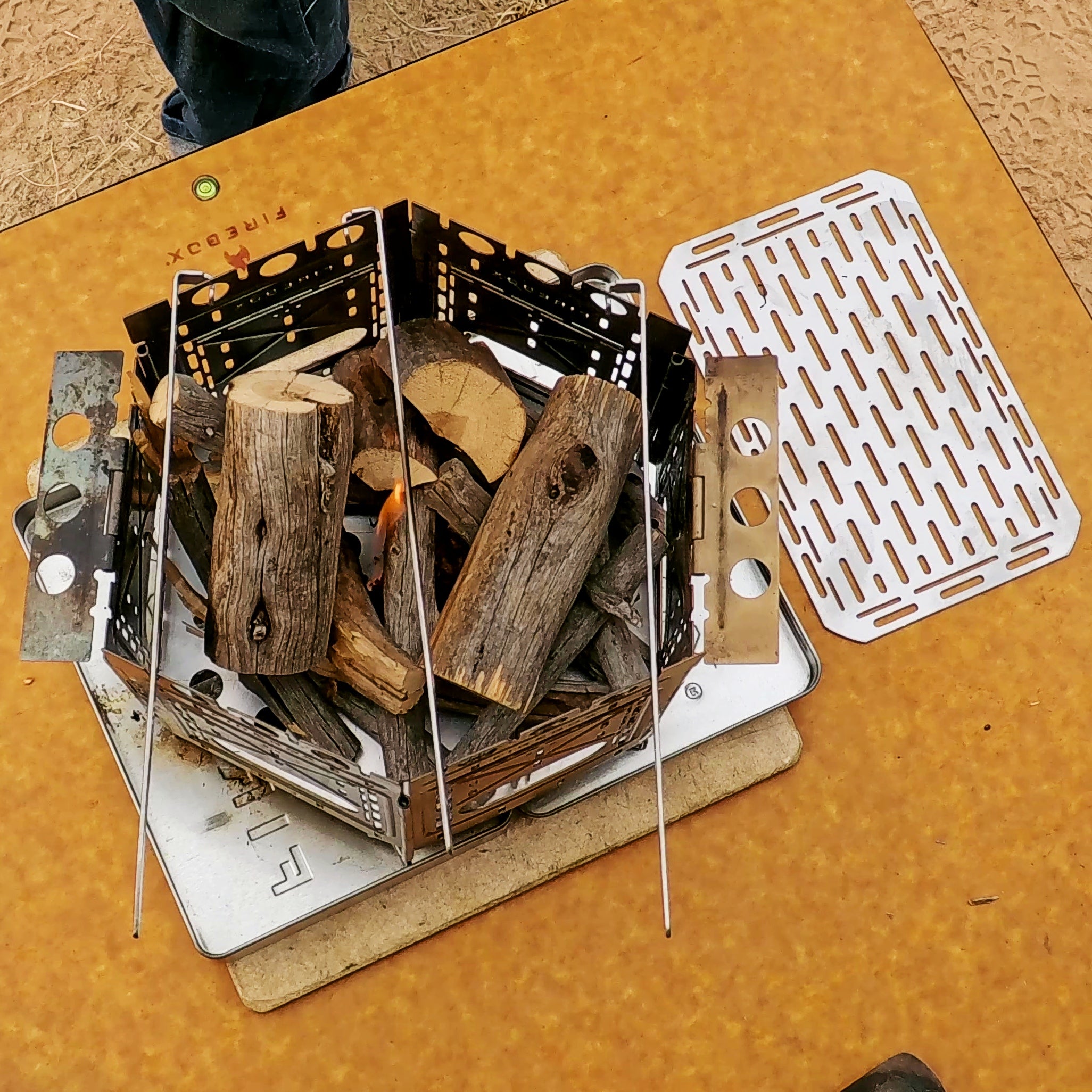 Freestyle<br>HEX-Stove<br>Campfire-Kit,<br>Stailess Steel and Titanium